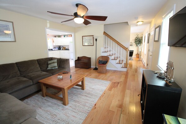 TV, stereo - Modern Eastham Home Near Kingsbury Beach (1690) (Eastham)