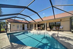 Beheizter Pool
