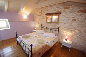 2 habitaciones, wifi gratis y ropa de cama