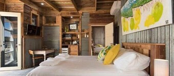 Lit dans un cabanon de luxe