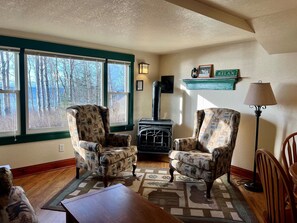 Interior - Croftville Road Cottages #2. On the Shore of Lake Superior. Cozy and Romantic. (Grand Marais)