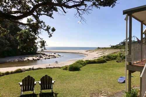 Simply the best! Beach front, uninterrupted great views from all rooms