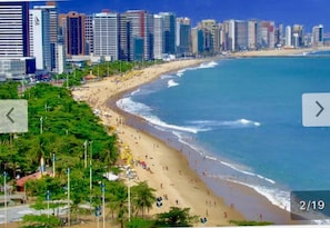 Na praia