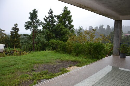 Nabucco Guesthouse, In Strandnähe Botanischer Garten Petra Castle Tsitsinatela Park