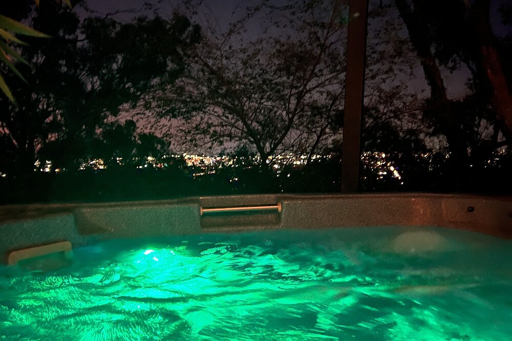 A home away from home in the hills. Fully independent furnished unit.