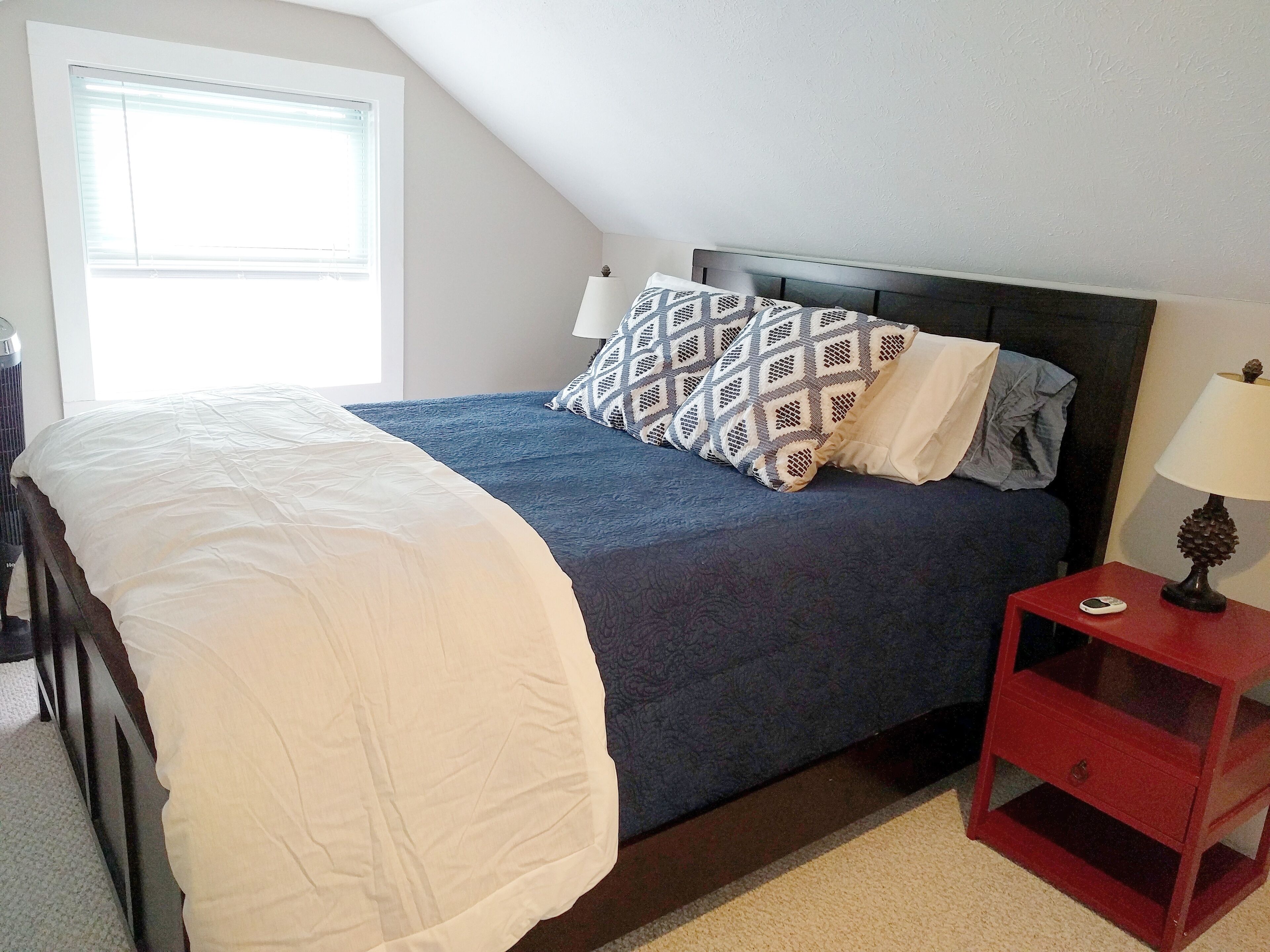 Downtown Lake City completely renovated cottage with Lake Missaukee frontage!