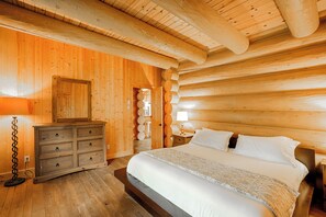 4 habitaciones, tabla de planchar con plancha, wifi y ropa de cama 
