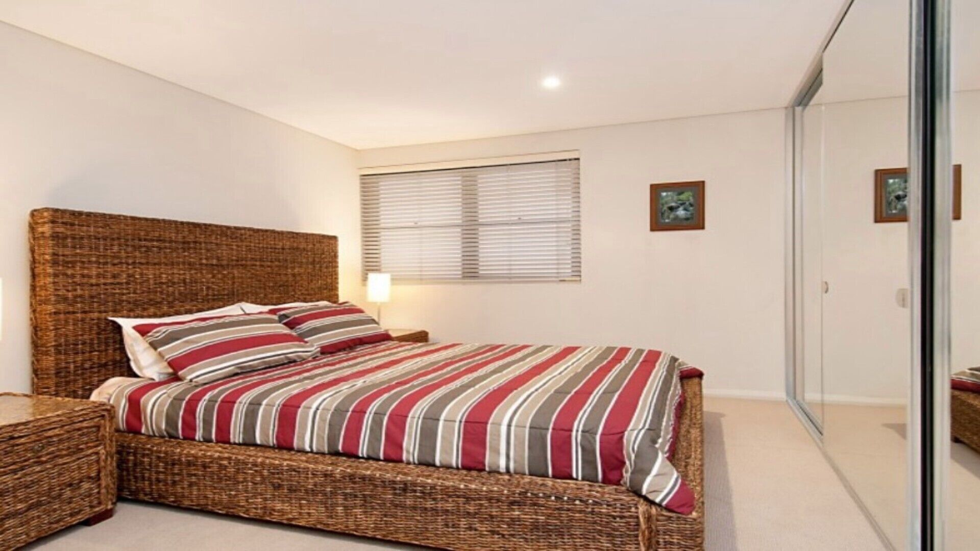 OCEAN PEARL - ETTALONG BEACH