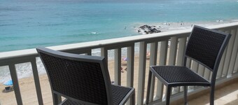 Immaculate Beachfront Studio great view & location, next to Condado Marriott, PR