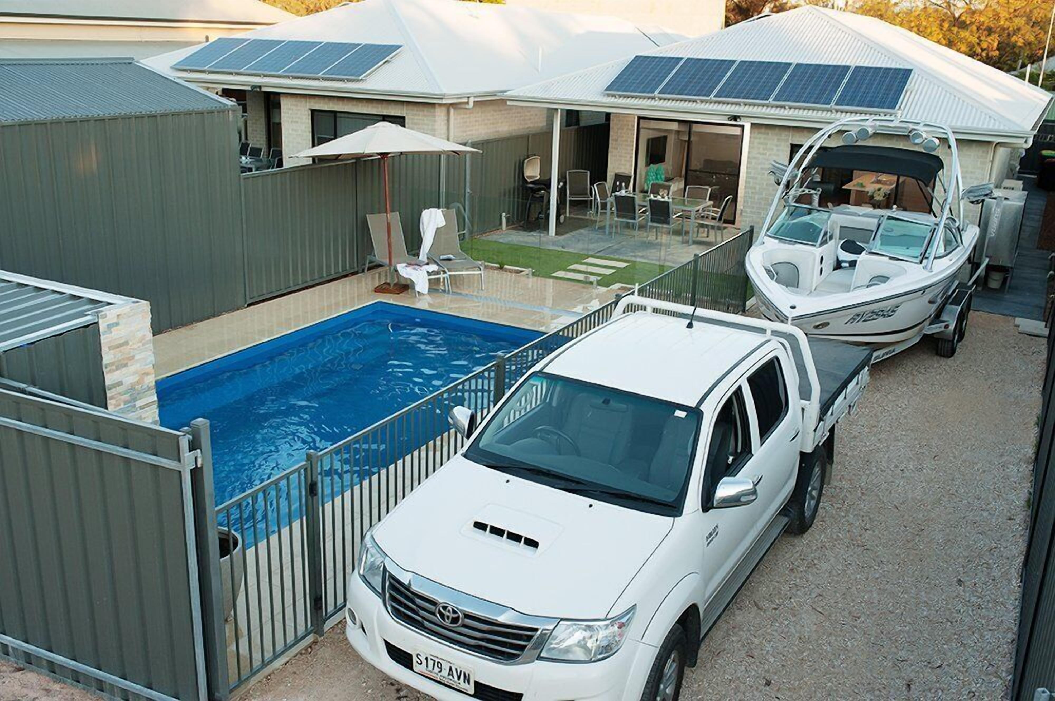 Renmark River Villas No 50 (with pool) - \"The Potter Villa\" — image 10
