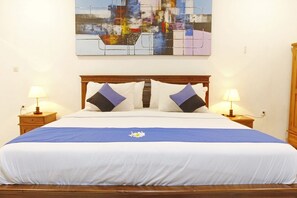 3 bedrooms, in-room safe, iron/ironing board, free WiFi