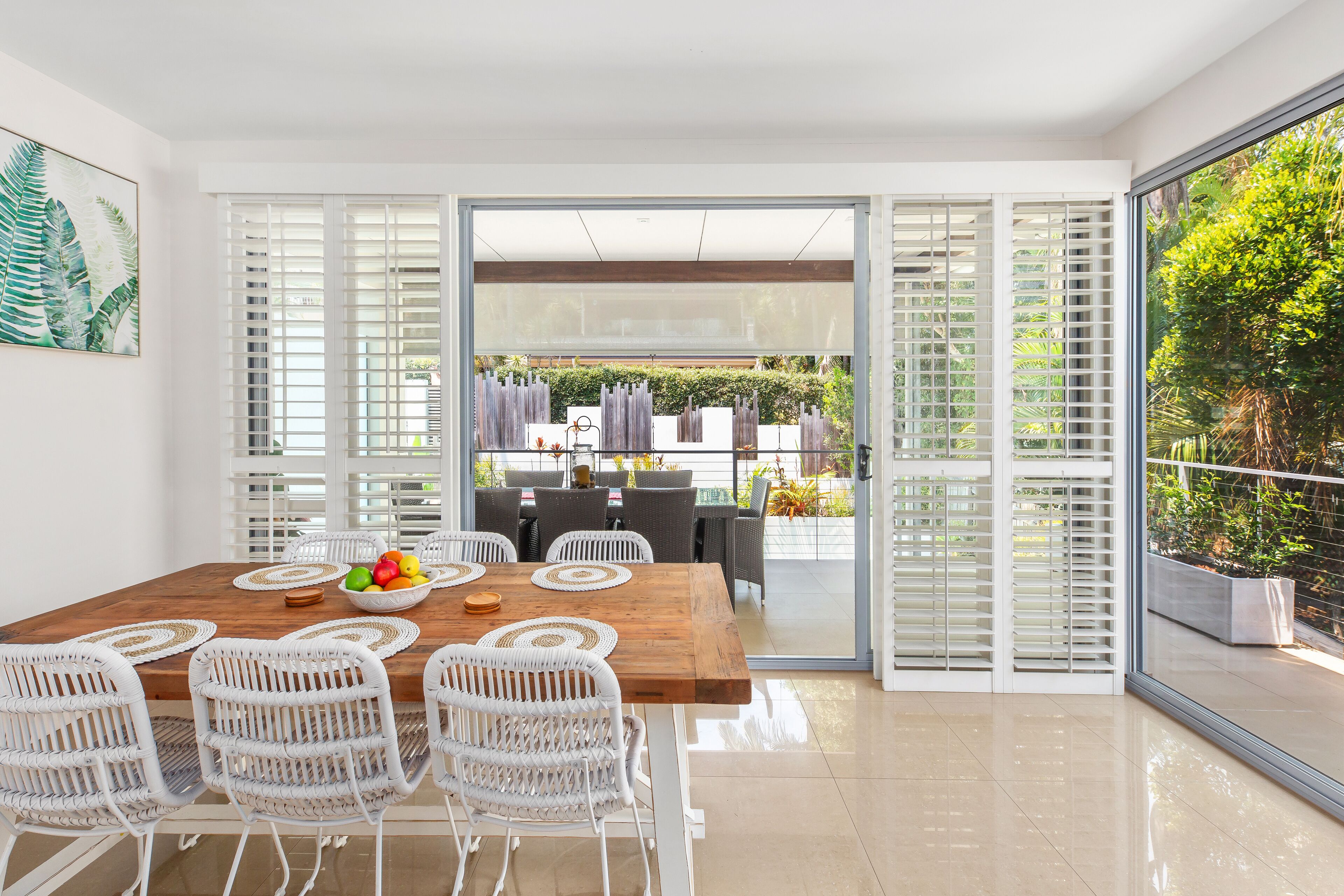 Relaxing Family Home for Enjoyment with own Private Pool and Entrance. — image 12