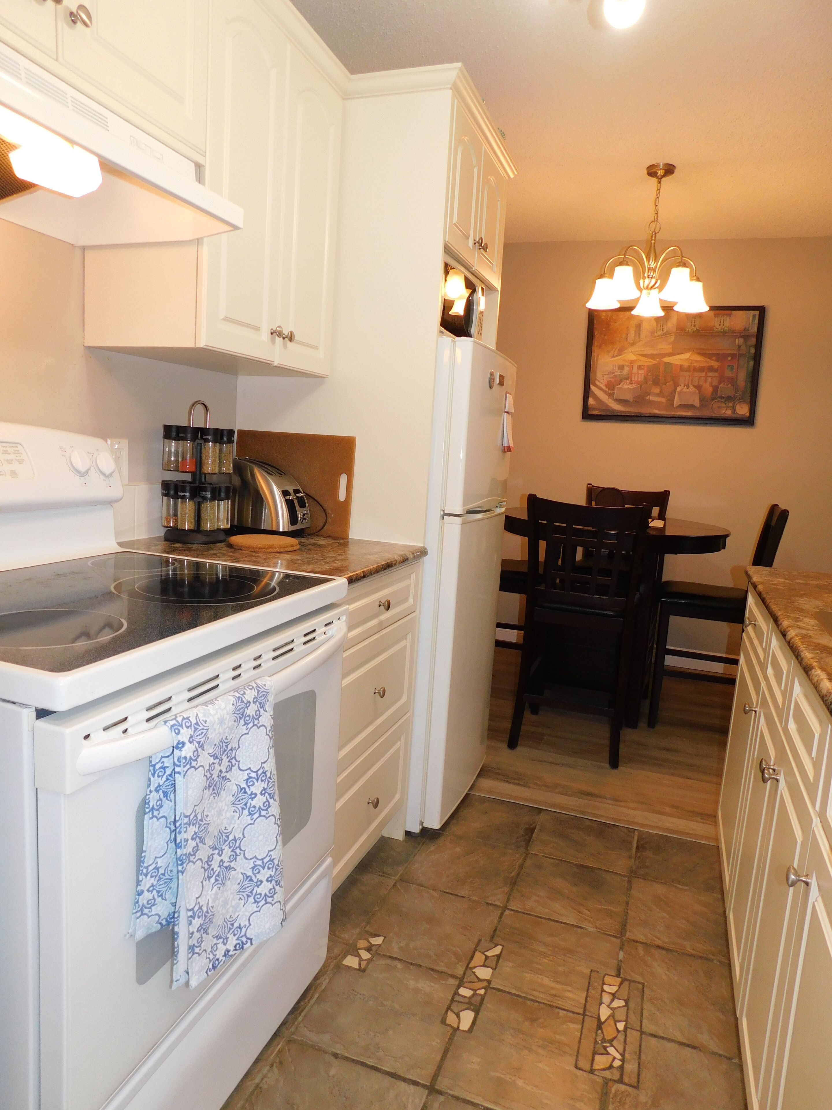 Gorgeous Downtown Sunset Views!  Minutes Away From So Much, Yet Nice And Quiet!