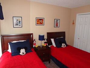 4 habitaciones, tabla de planchar con plancha y wifi gratis 
