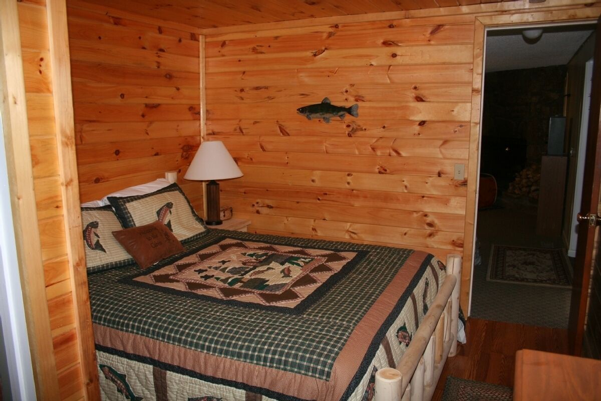 Gatlinburg & Great Smoky Mountains NP, 5 min.; Ober Gatlinburg 3 min.; Pet-free