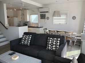 Smart TV, fireplace, DVD player, books