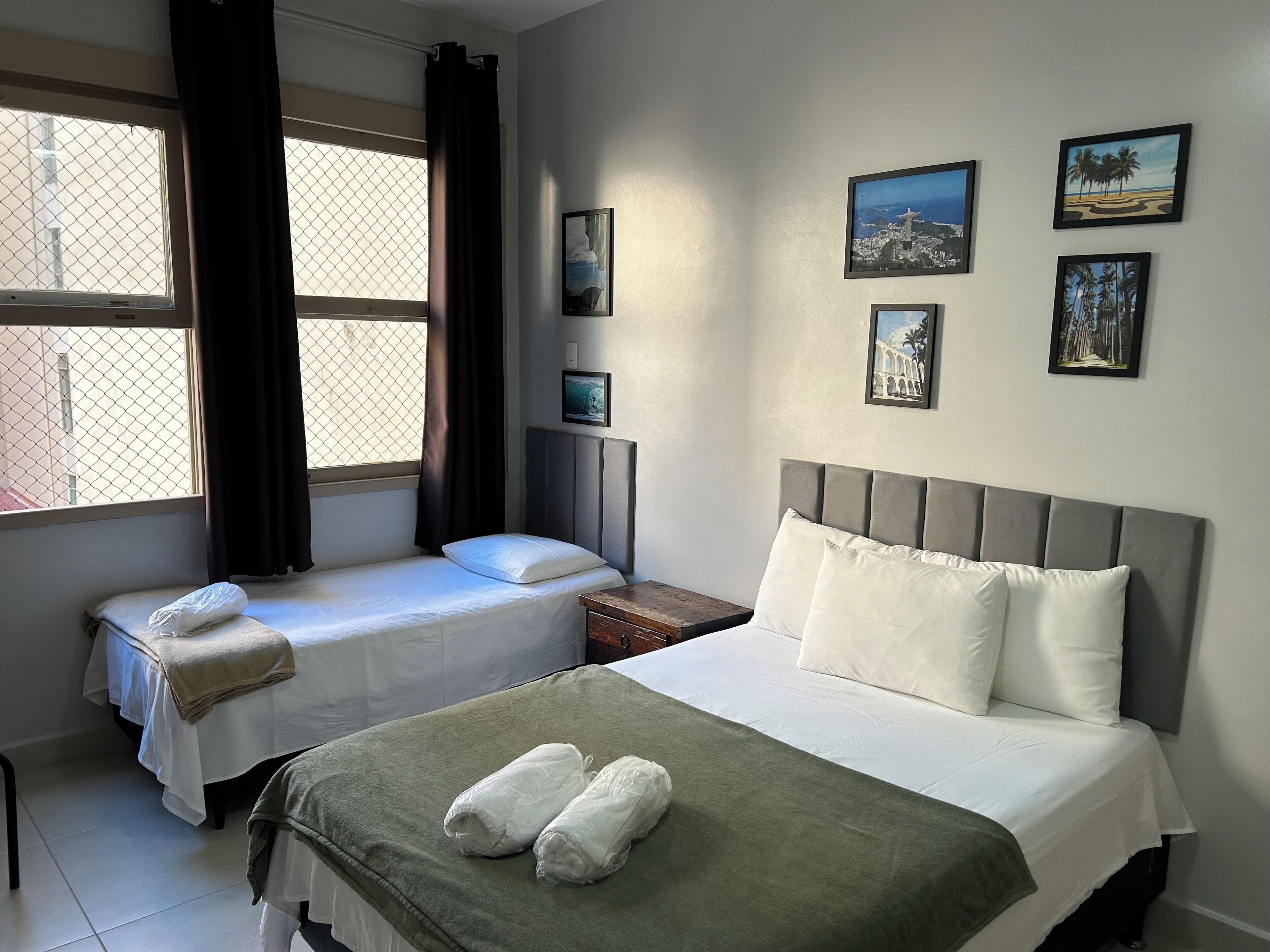 4 bedrooms, desk, iron/ironing board, free WiFi