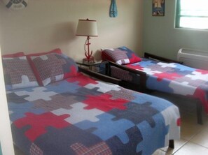 3 室のベッドルーム、WiFi、ベッドシーツ、車椅子でアクセスできる設備