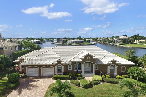FANTASTIC WATERVIEW & SUNSETS