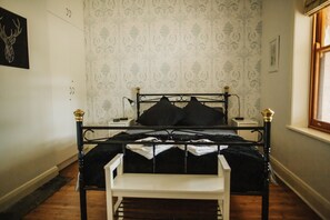 3 عدّة غرف نوم ومكواة/لوح كي وسرير سفر وواي فاي مجانًا