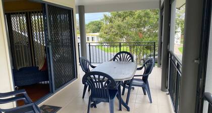 Indigo Place 1 - Rainbow Beach. Just Metres From The Pristine Surf Beach!. Aircon