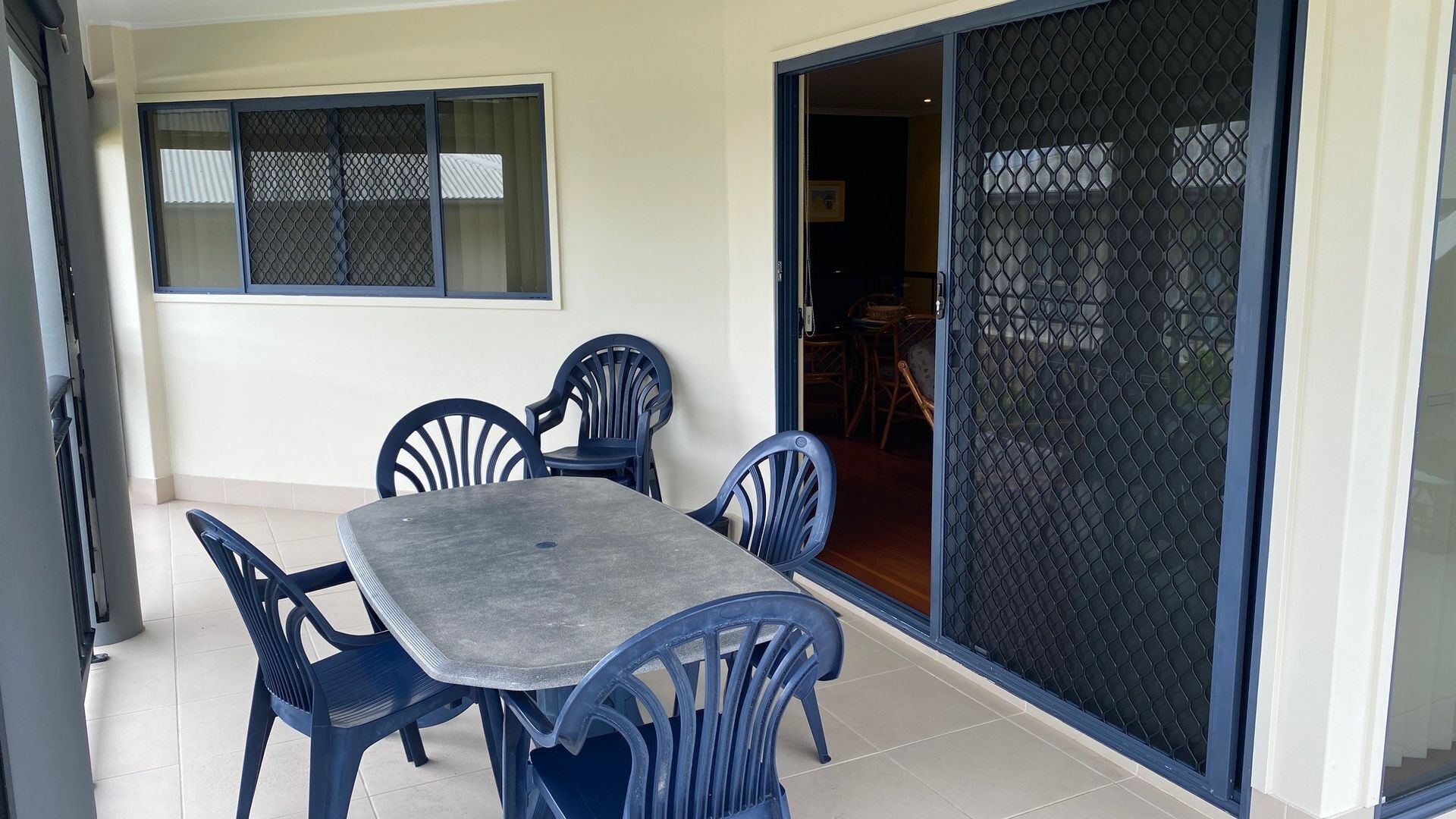 Indigo Place 1 - Rainbow Beach. Just Metres From The Pristine Surf Beach!. Aircon — image 10