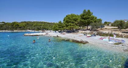 Beach House Branac - Okrug Gornji