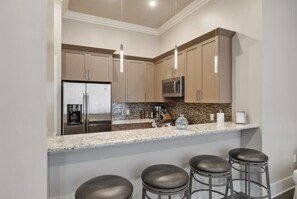 Fridge, microwave, oven, stovetop - Downtown NOLA Balcony Loft- Near the Quarter! 201 (New Orleans)