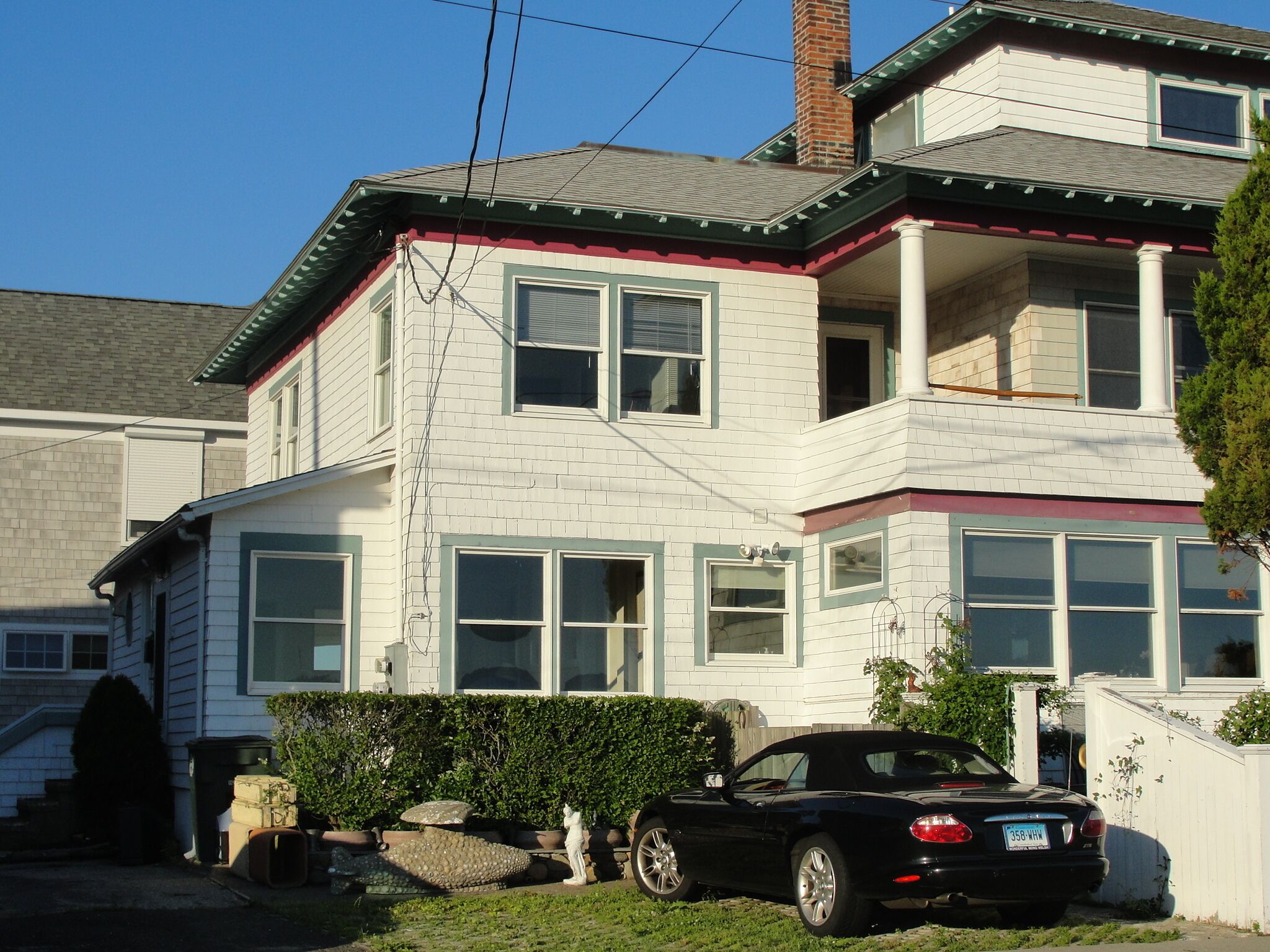BEACH FRONT TOWNHOUSE