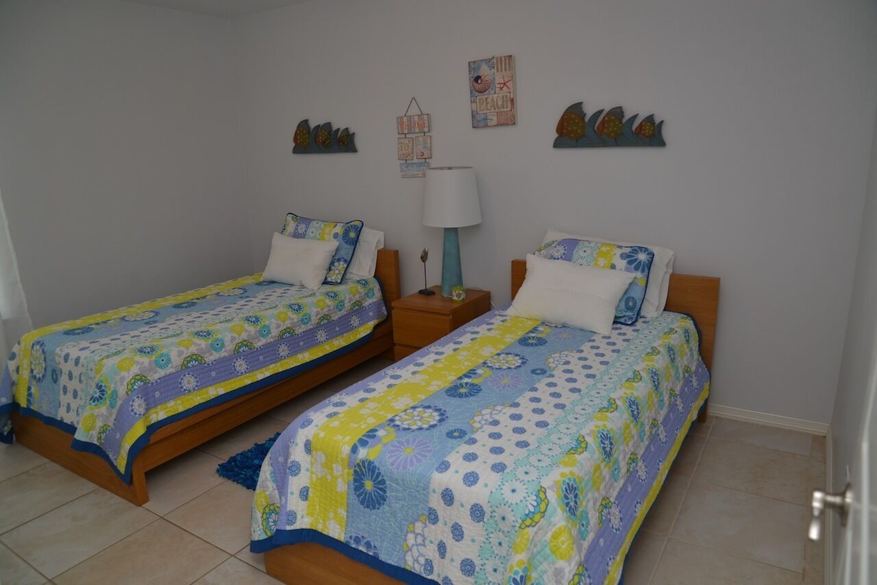 Harbor's End Condos for Rent. Waterfront, Pool, Pier and Fish cleaning table . <br>