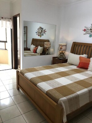 2 bedrooms, WiFi - Wonderful fit, prime location, Praia Grande Ubatuba. See Also Listing 4724717 (Ubatuba)