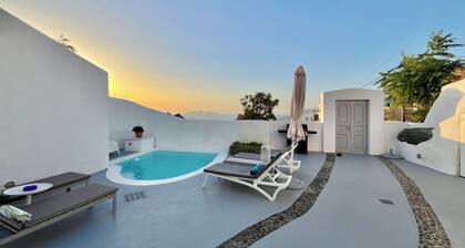 Notre ßle OASIS (3000 pieds carrés d'espace de vie) Marcher à Fira!