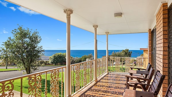 Property grounds - Grandview House - Ocean Views (KIANGA)