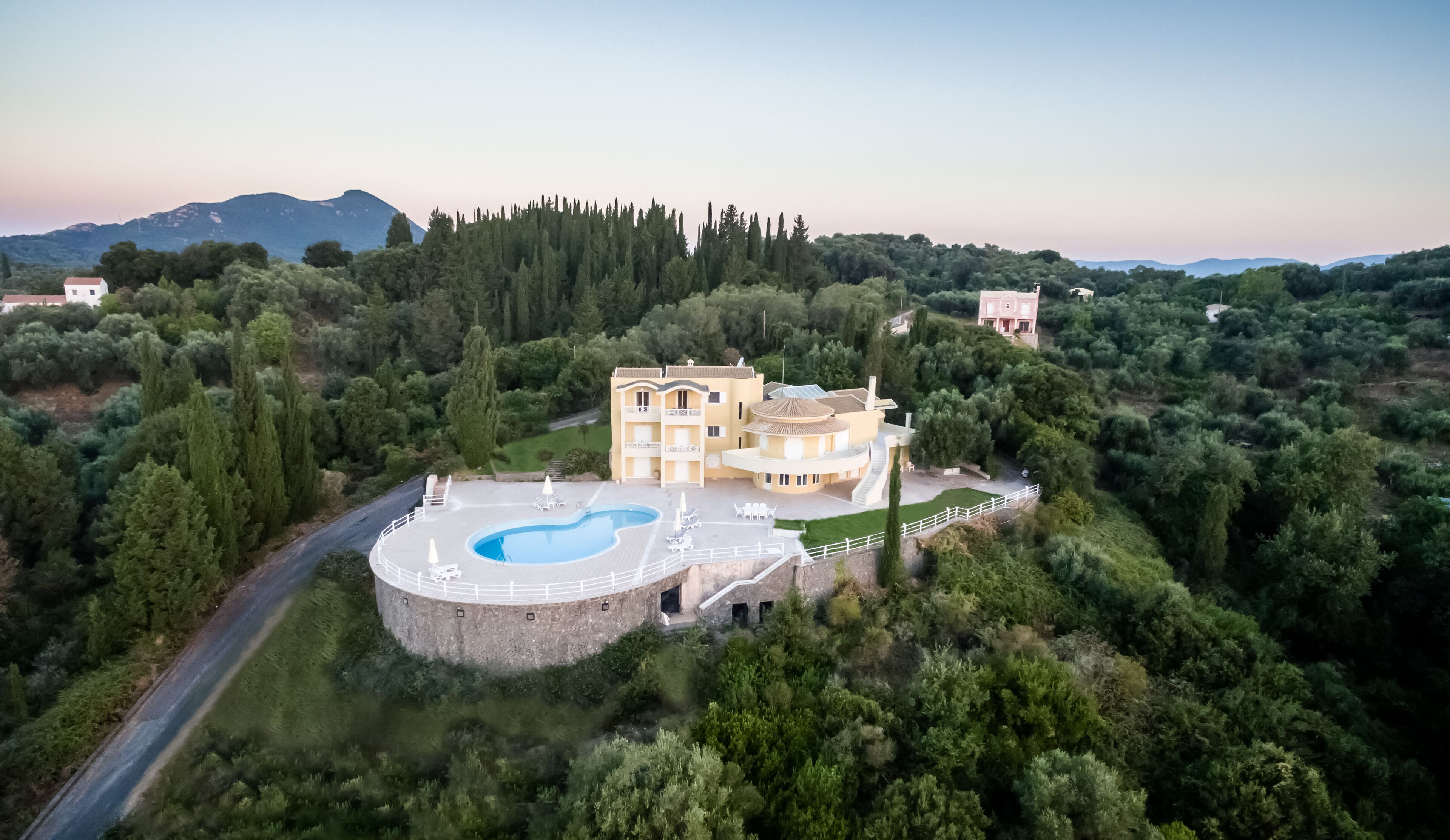 ''Hill House - Corfu''
