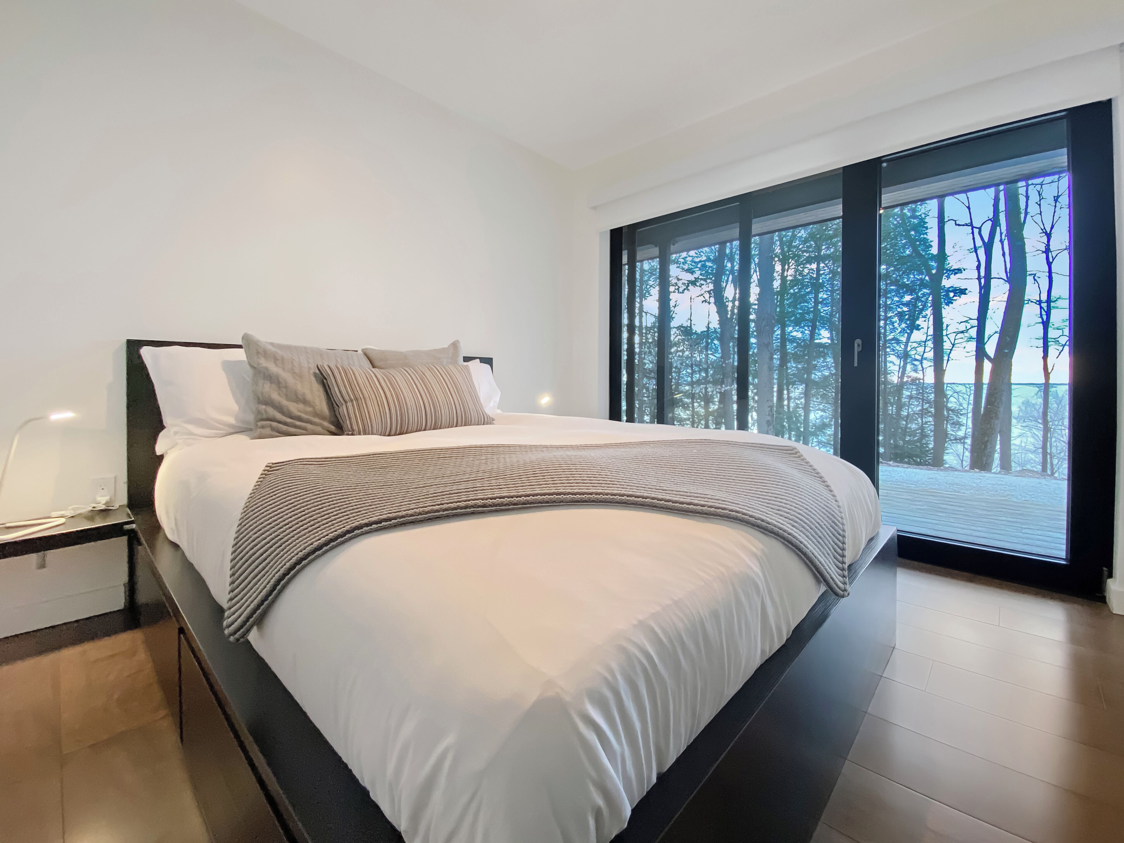 5 bedrooms, iron/ironing board, free WiFi, bed sheets