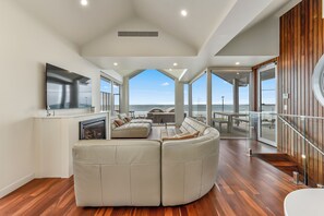 Premium House | Interior