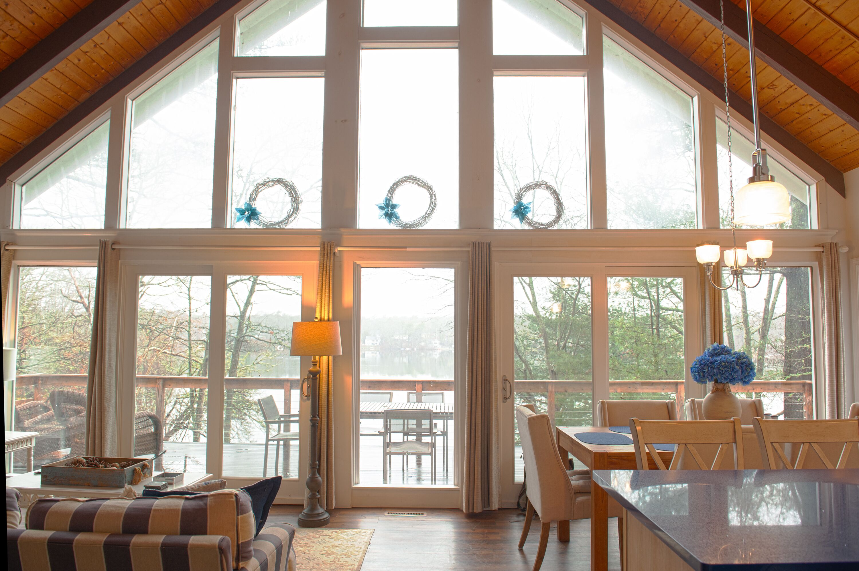 Beach Front On Beautiful Jenkins Pond, Quiet Neighborhood,  Everything Nearby