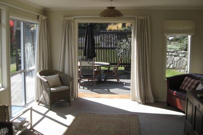 Excelente ubicación cerca de Eely Point con vistas a la montaña