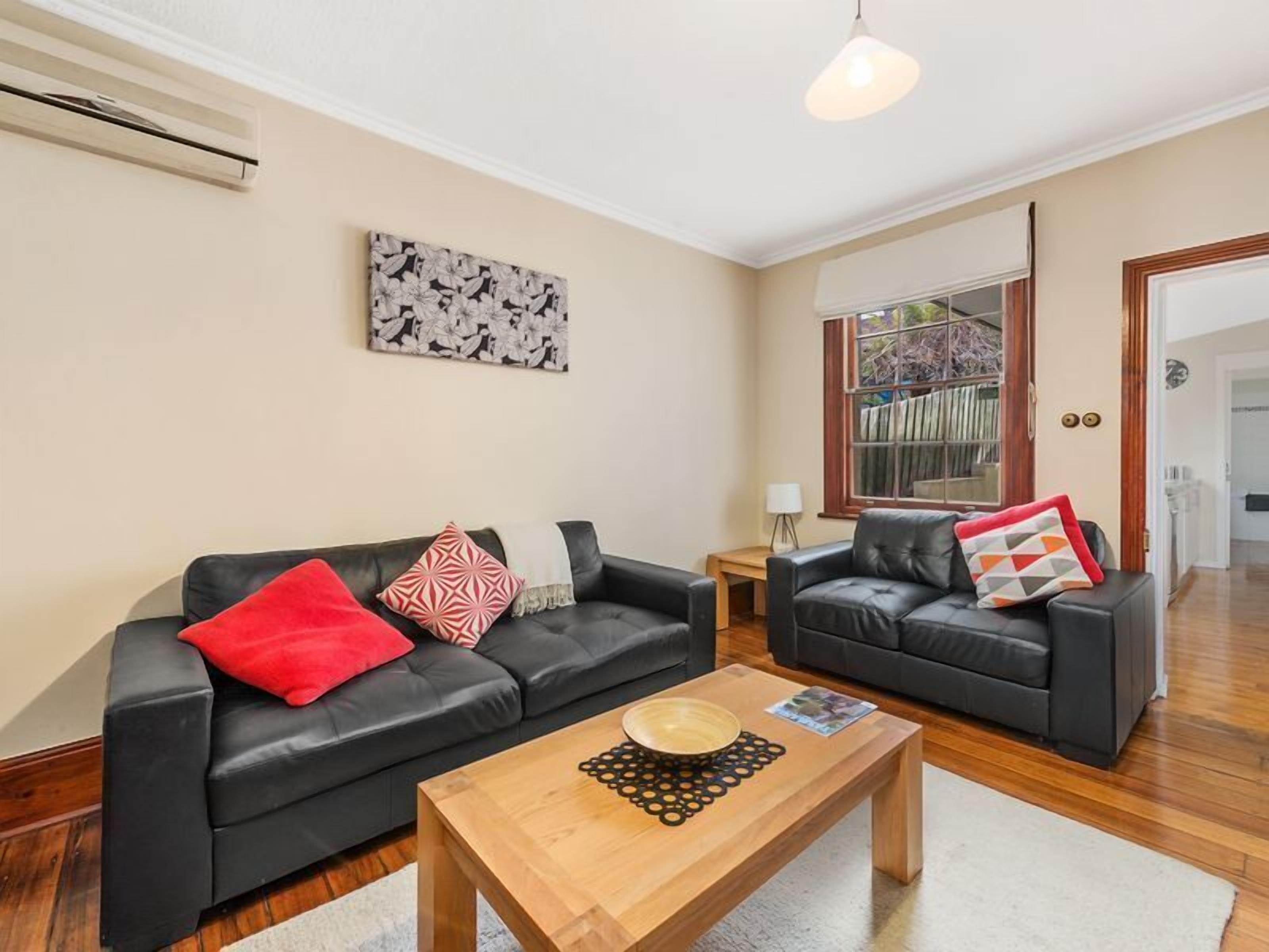 Best of Old and New - Hobart — image 9