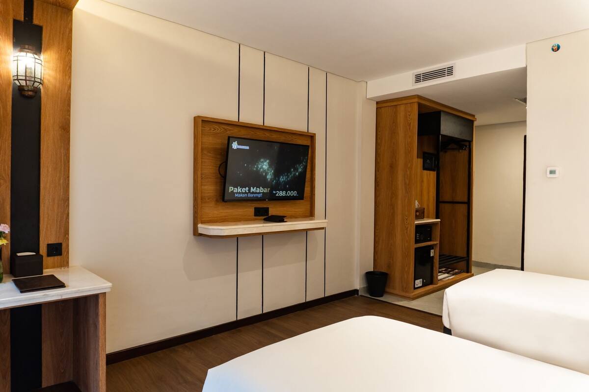 1 camera, minibar, una cassaforte in camera, postazione laptop