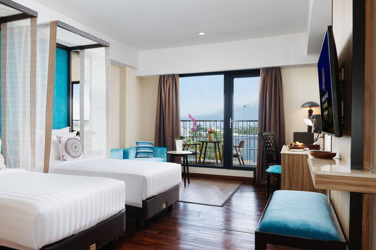 Executive With Balcony | 1 bedroom, minibar, in-room safe, soundproofing