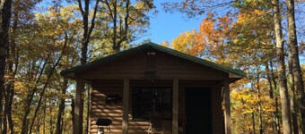 Beautiful and cozy two bed, one bath cabin nestled in the Kiamichi Mountains