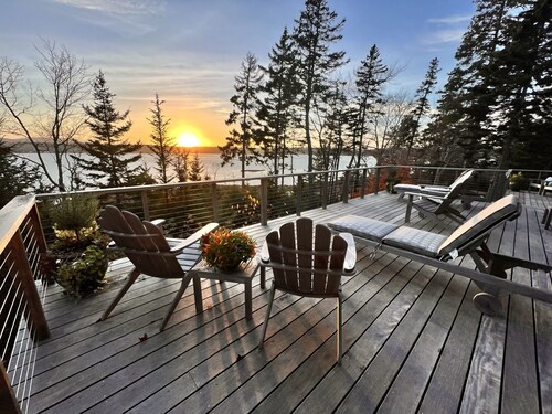 Private Oceanfront "Coppertop" house, Acadia National Park