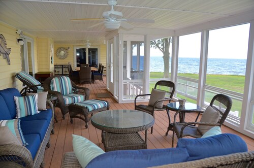 Sunset Lodge on the Bay