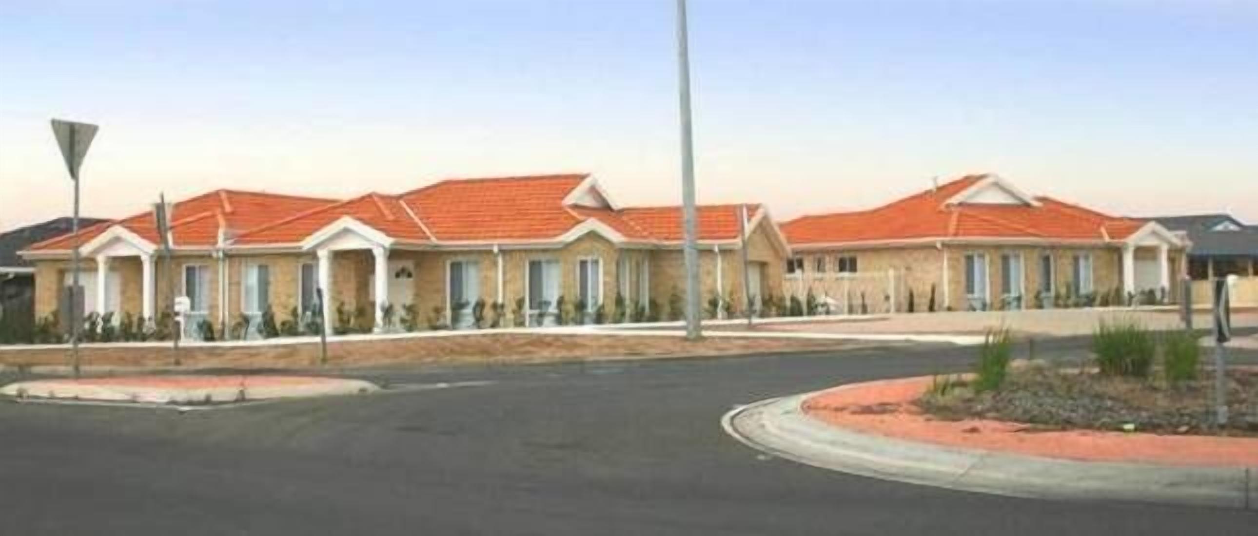 Florentine Villas - Your Home away from Home - near Watergardens Town Centre