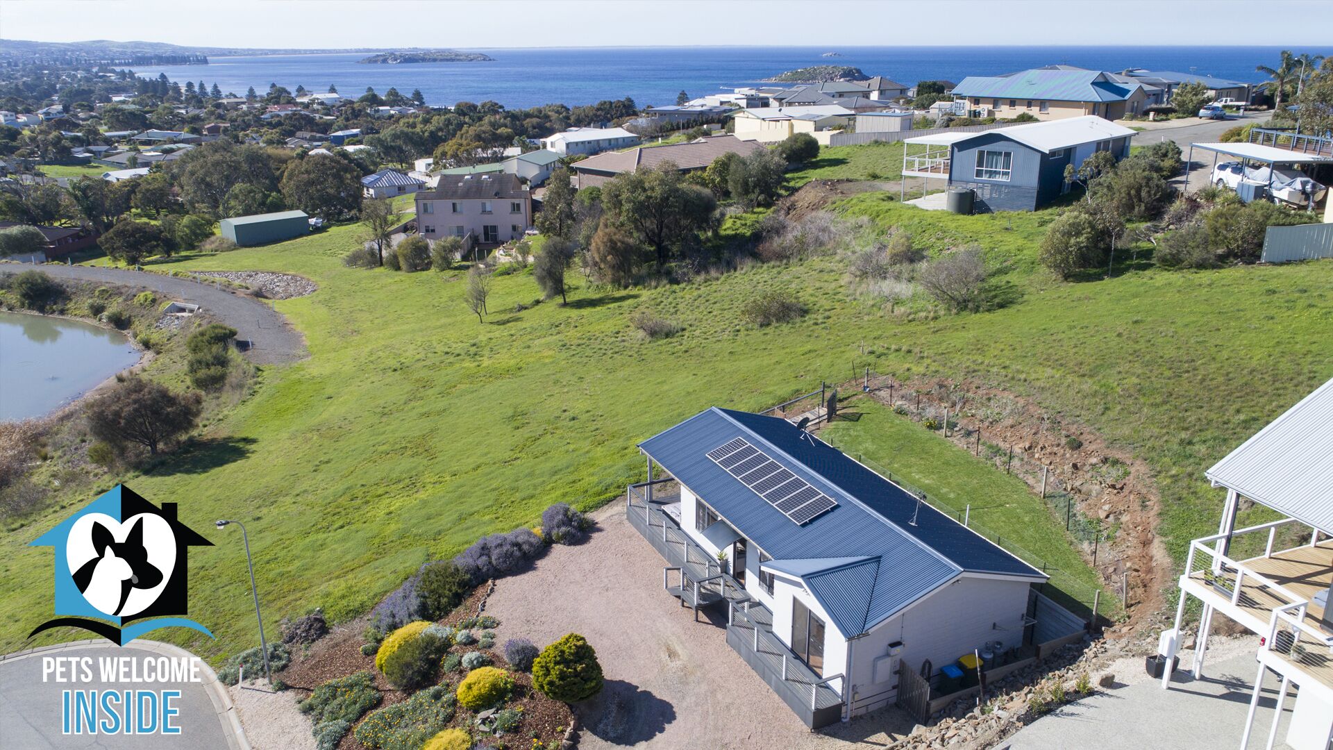Lake & Reserve Front Bird Haven - 3BR — image 7
