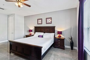 3 chambres, fer et planche à repasser, Wi-Fi, draps fournis