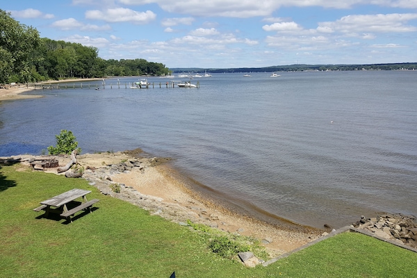 Solstolar och strandhanddukar
