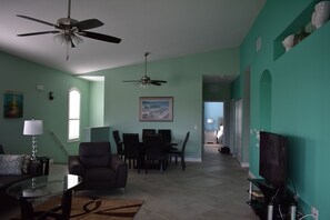 TV - Amazing condo close to beaches (Bradenton)