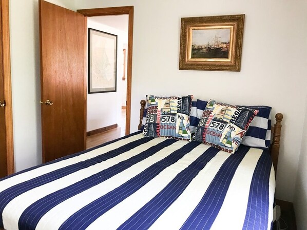 2 habitaciones, tabla de planchar con plancha y acceso a internet